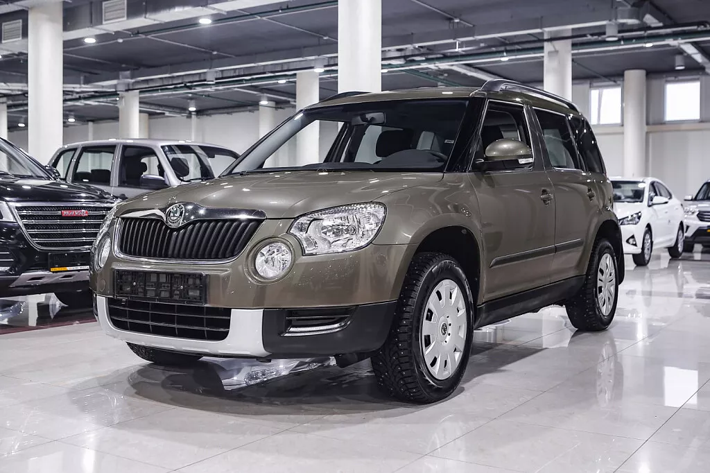 Купить Skoda Yeti 2012 с пробегом