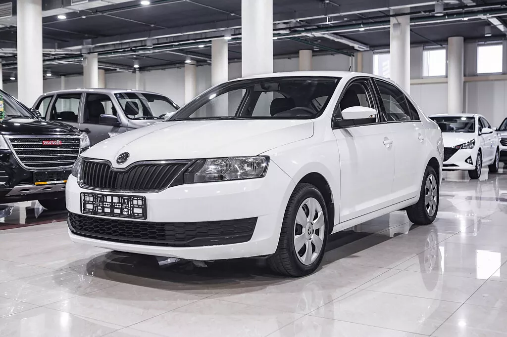 Купить Skoda Rapid 2018 с пробегом