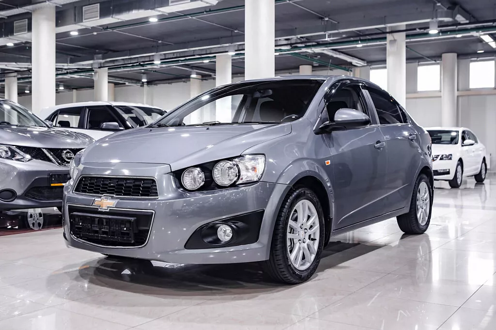Купить Chevrolet Aveo  2015 с пробегом