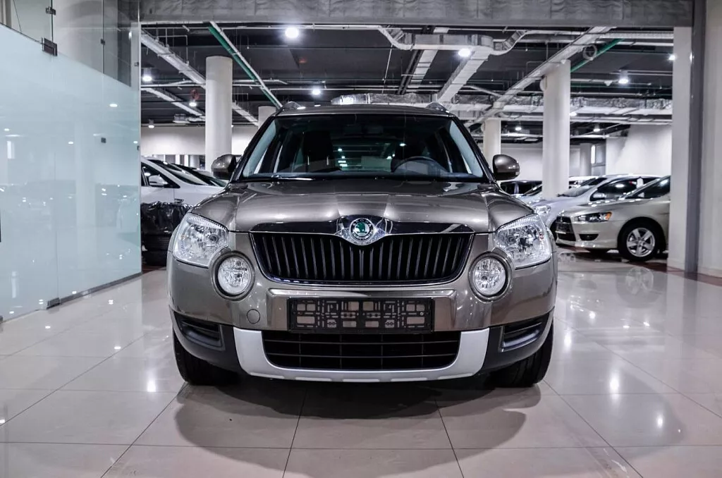 Купить Skoda Yeti 2013 с пробегом