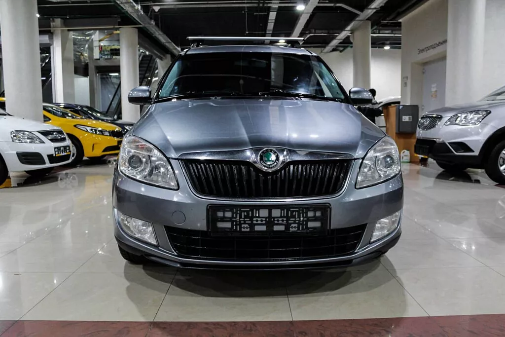 Купить Skoda Roomster 2012 с пробегом