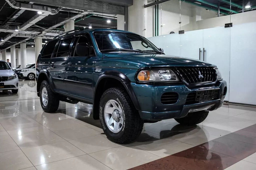 Купить Mitsubishi Pajero Sport 2003 с пробегом