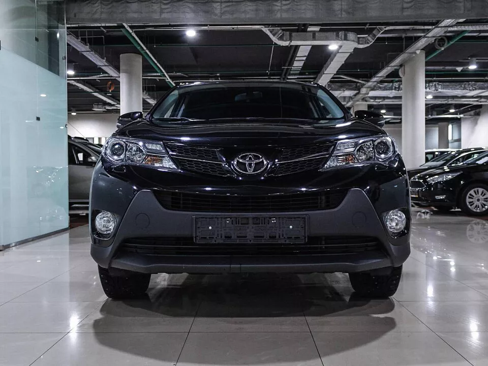 Купить Toyota RAV4 2014 с пробегом