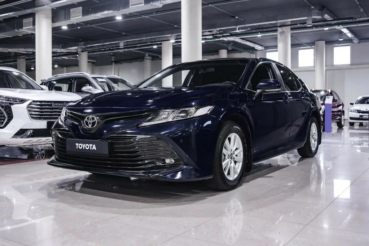 Купить Toyota Camry с пробегом