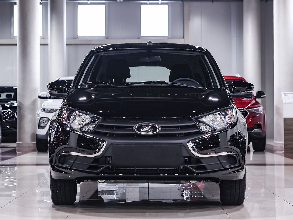 Купить Granta с пробегом