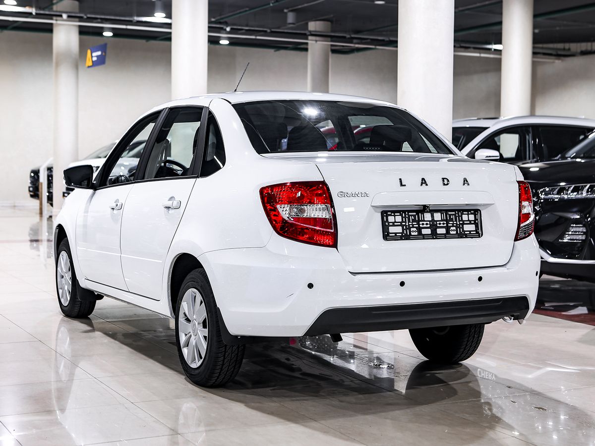 Купить Granta с пробегом