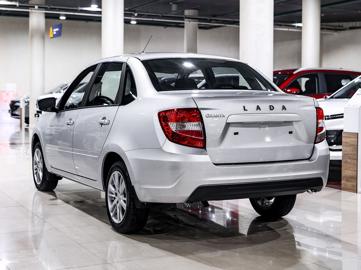 Купить Granta с пробегом