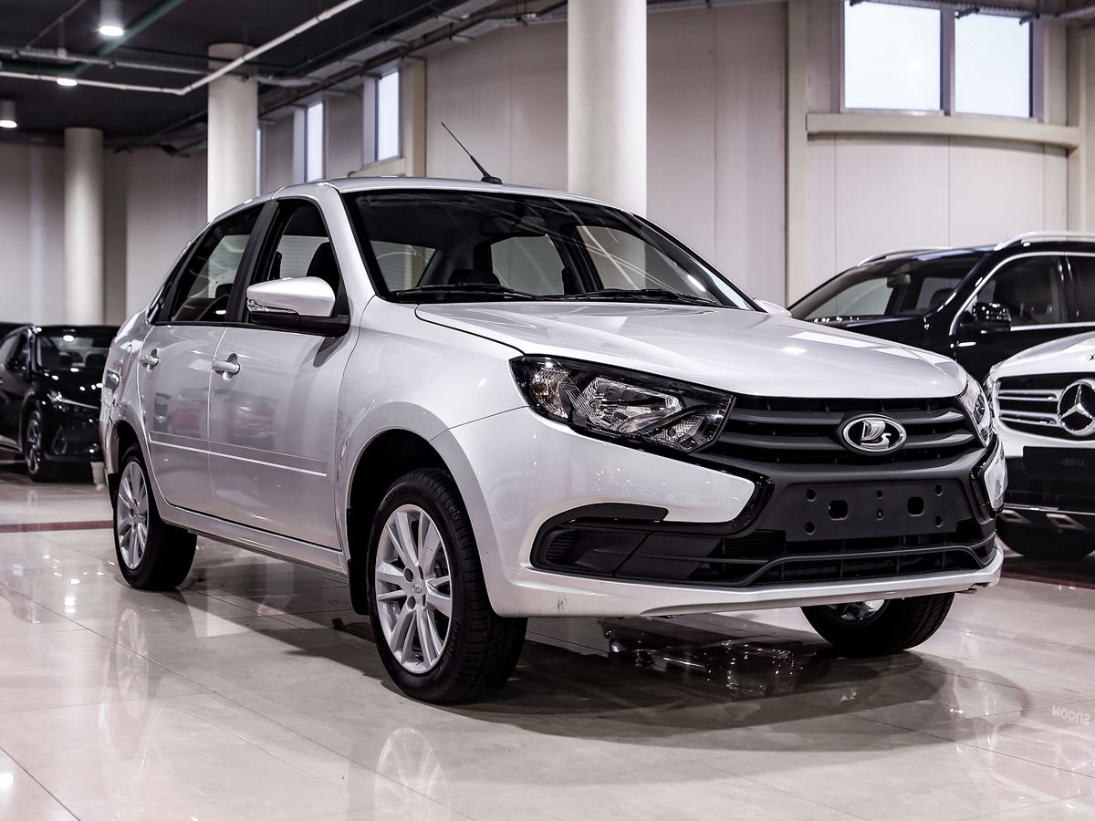 Купить Granta с пробегом