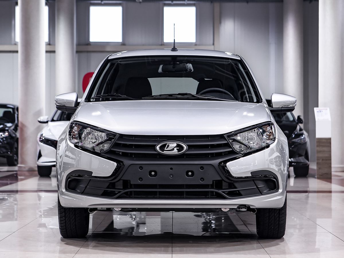 Купить Granta с пробегом