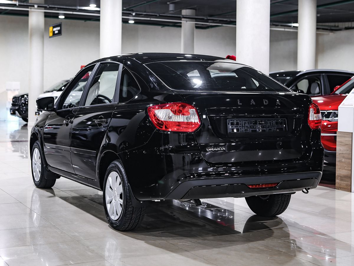 Купить Granta с пробегом