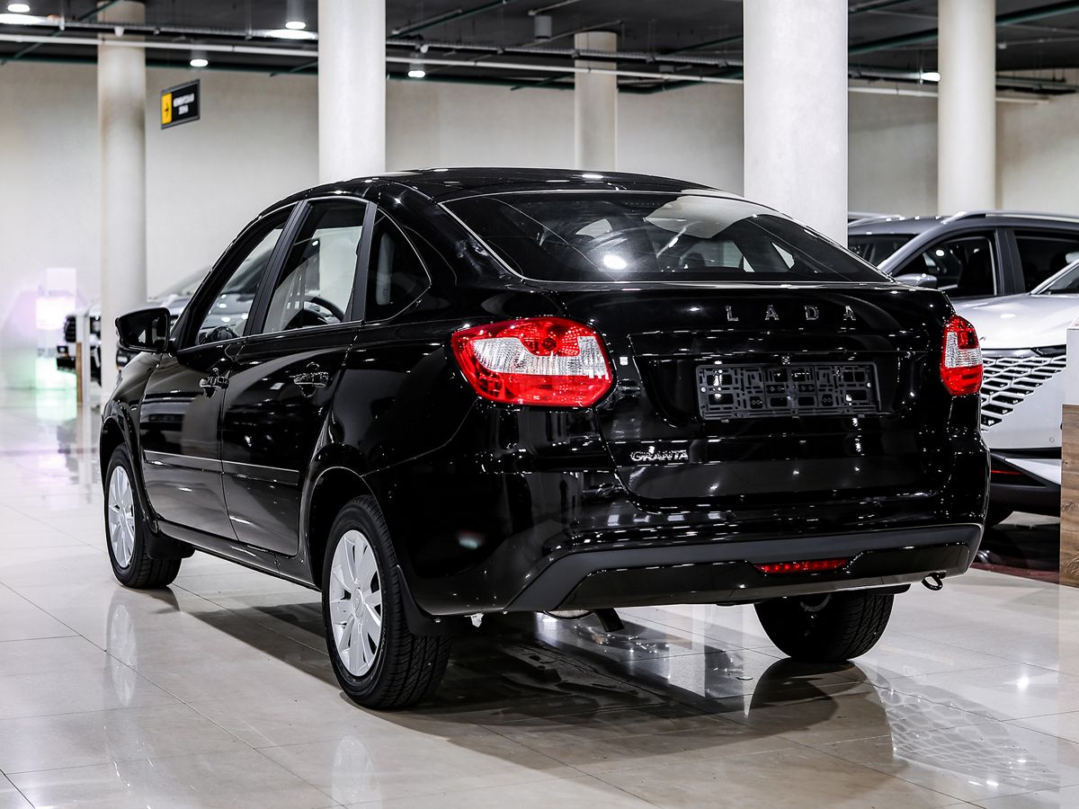 Купить Granta с пробегом