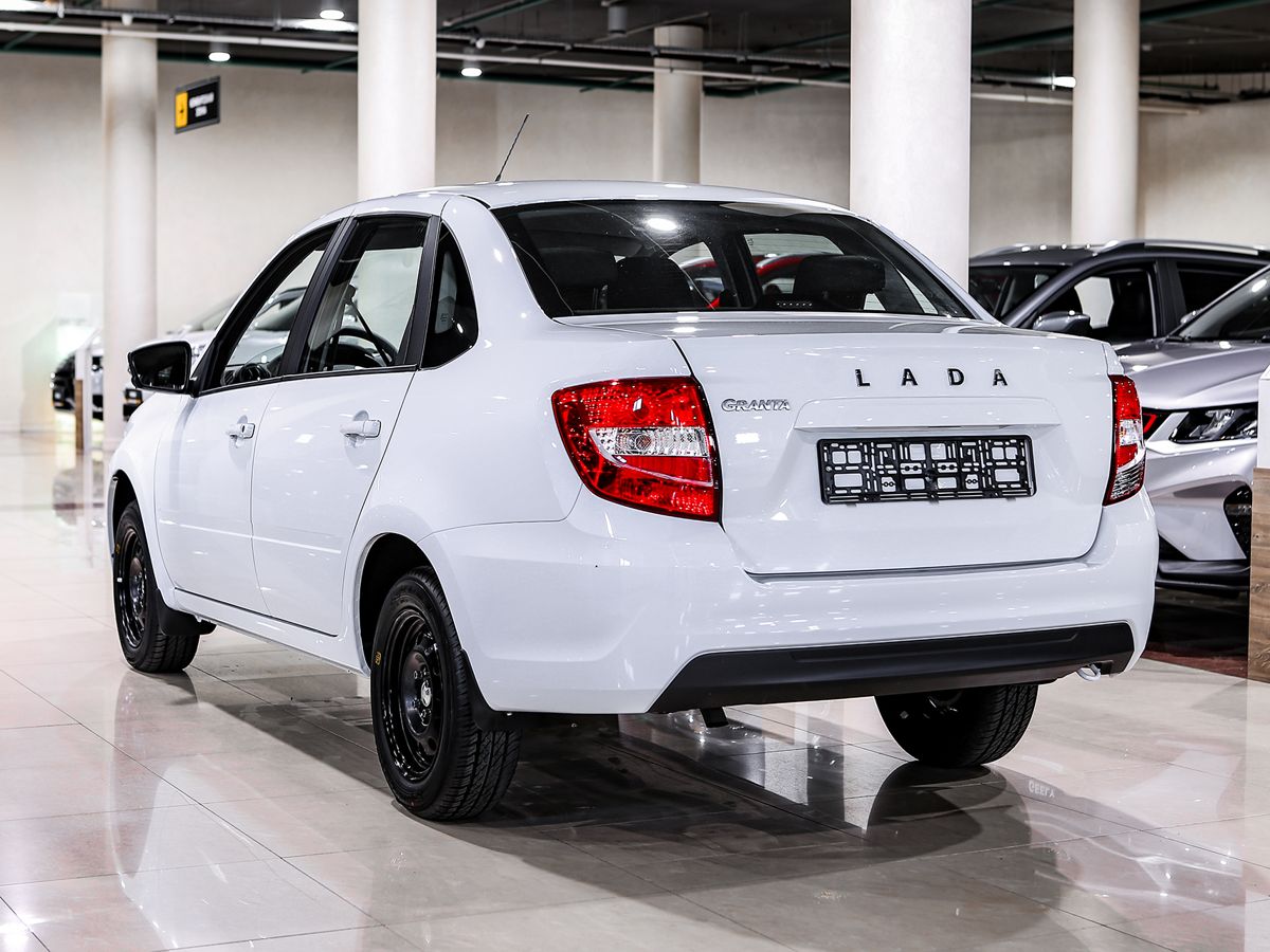 Купить Granta с пробегом