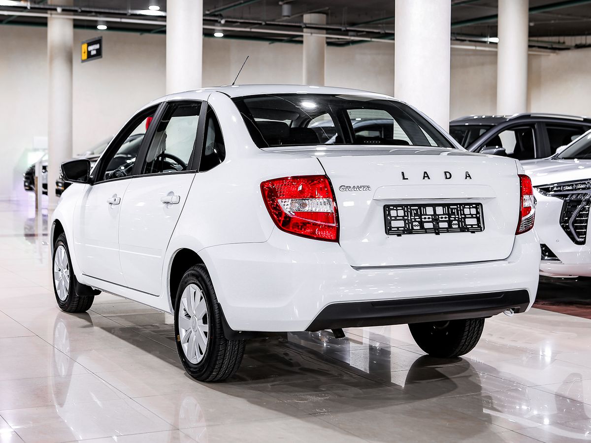 Купить Granta с пробегом