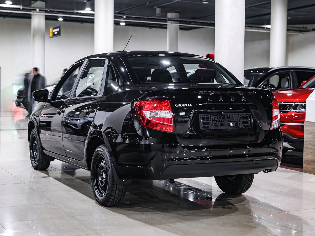 Купить Granta с пробегом