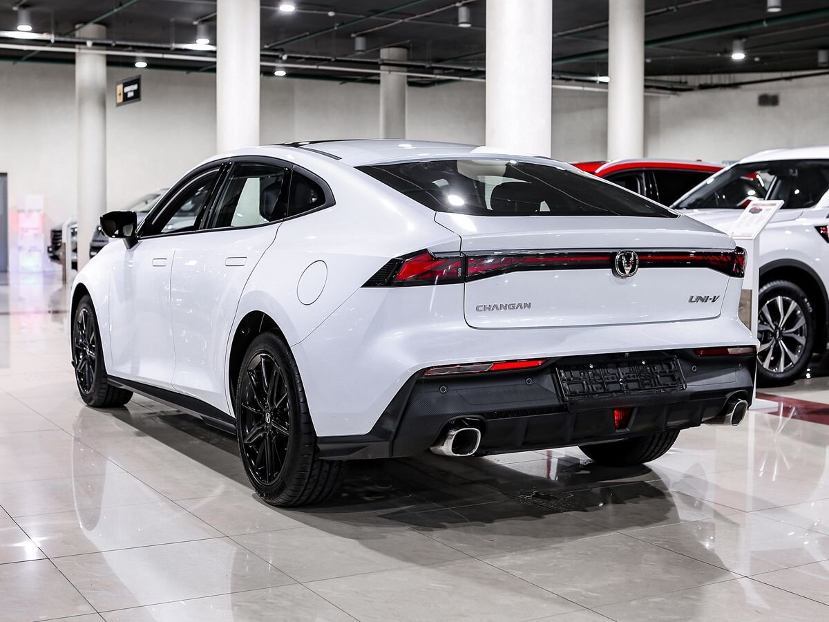 Купить UNI-V с пробегом