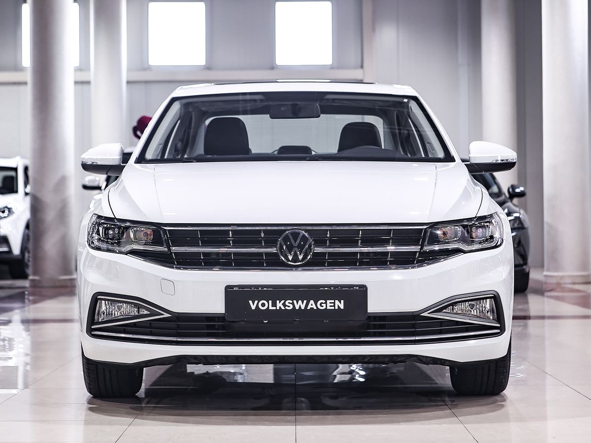 Купить Bora с пробегом